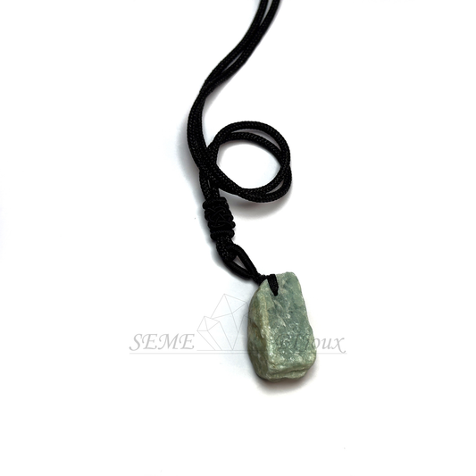 Pendentif Pierre Brute en Cristal Naturel | Énergie Authentique de la Nature Amazonite